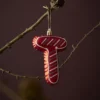 Anhänger Buchstabe, T/rot, 10 cm