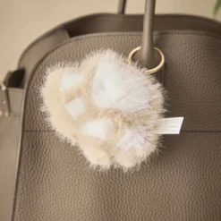 Taschenanhänger Pfote, creme